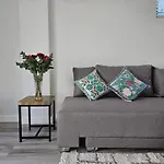 Corner Cottage